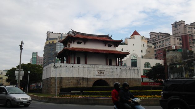 大東門（東安門、迎春門）の外観